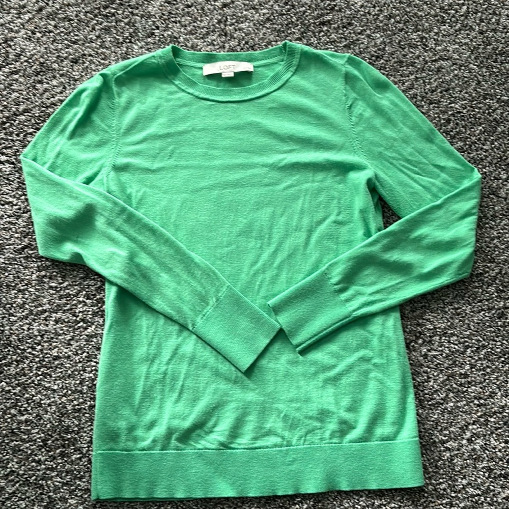 Pale green LOFT fine knit sweater; slim fit; XSP